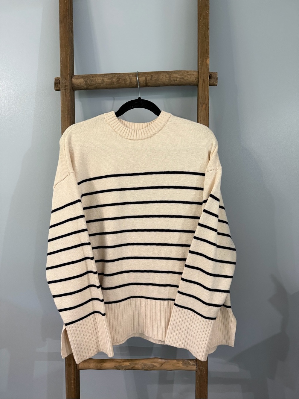 Zara Cream and Black Striped Crewneck Sweater - Men's